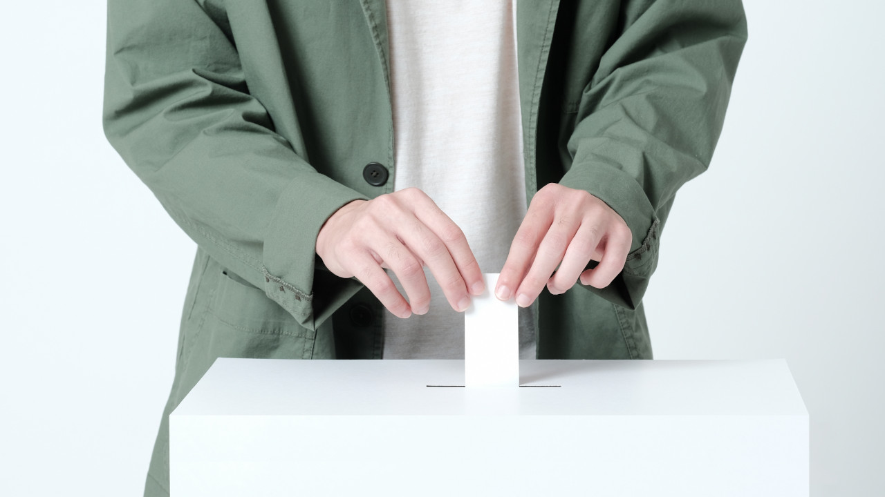 人は一体どういうときに選挙の投票に行こうと思うのか